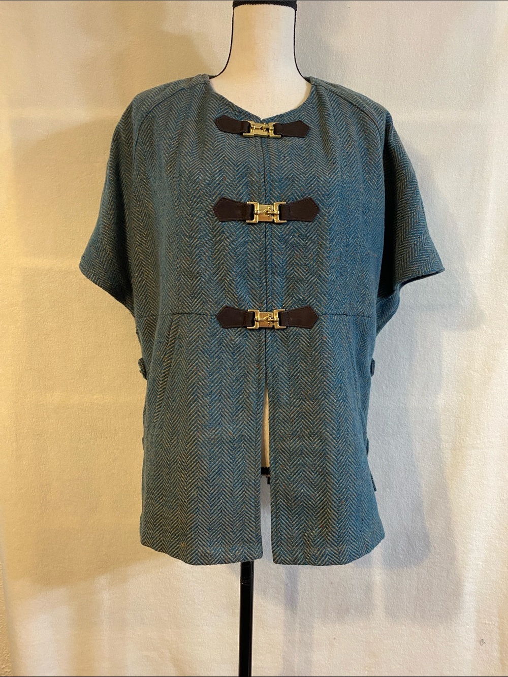 Soft Surroundings Hampstead blue brown tweed herringbone buckle poncho cape